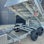 hydraulic tipper