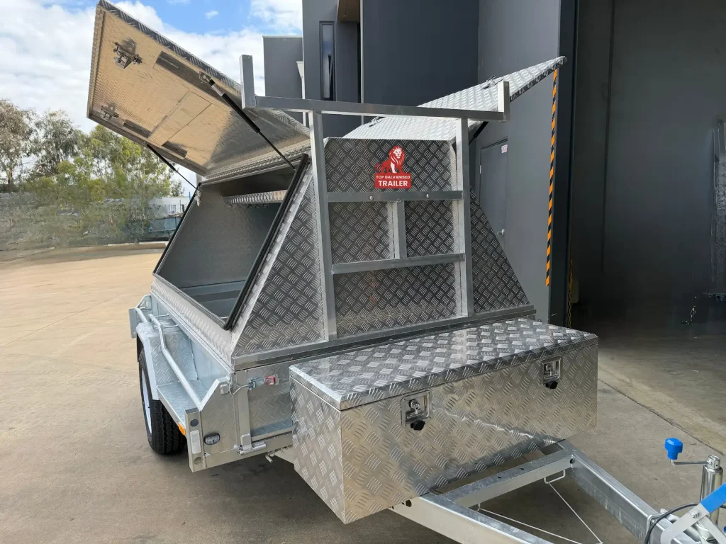 trailer with canopy
